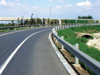 【泰昌护栏(图)、农村公路安全生命防护工程、吉安高速护栏板】 -