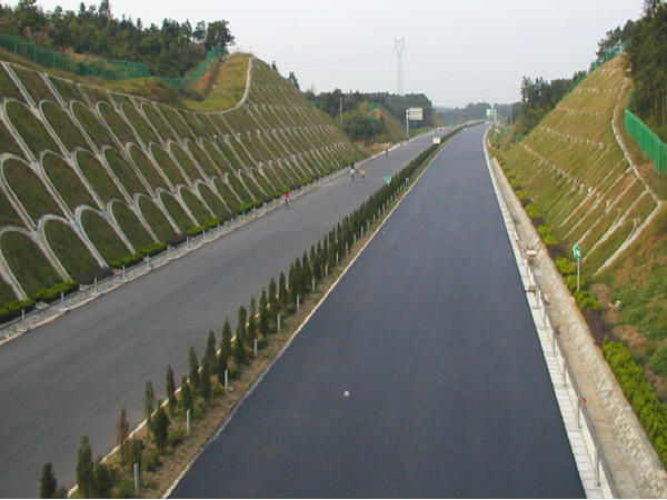 公路挡土墙施工照片资料下载